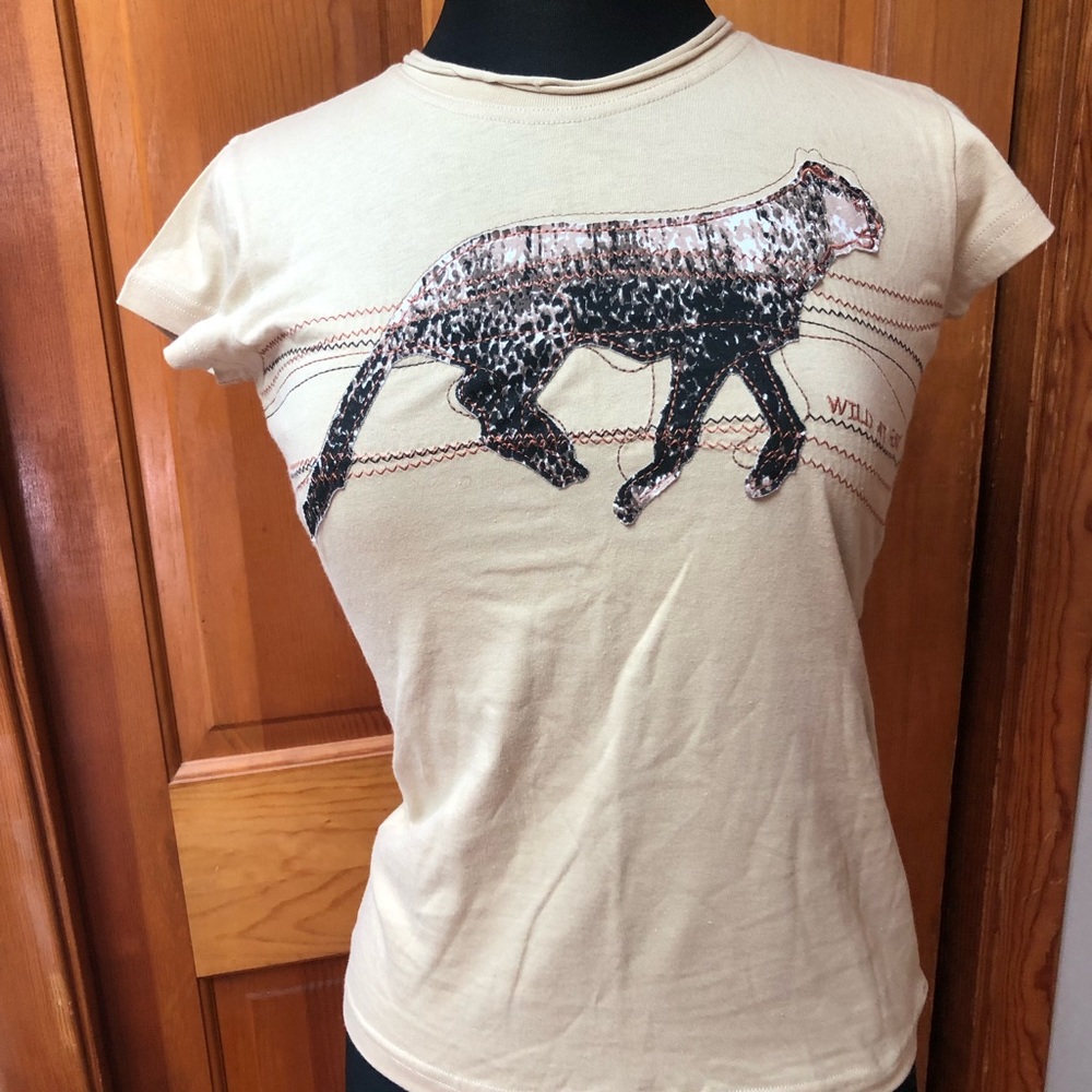 Leopard logo tshirt